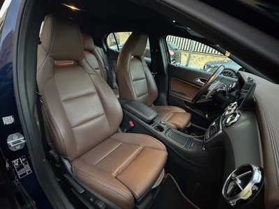 Mercedes-Benz GLA SUV 220 d Automatic 4Matic Premium (9)