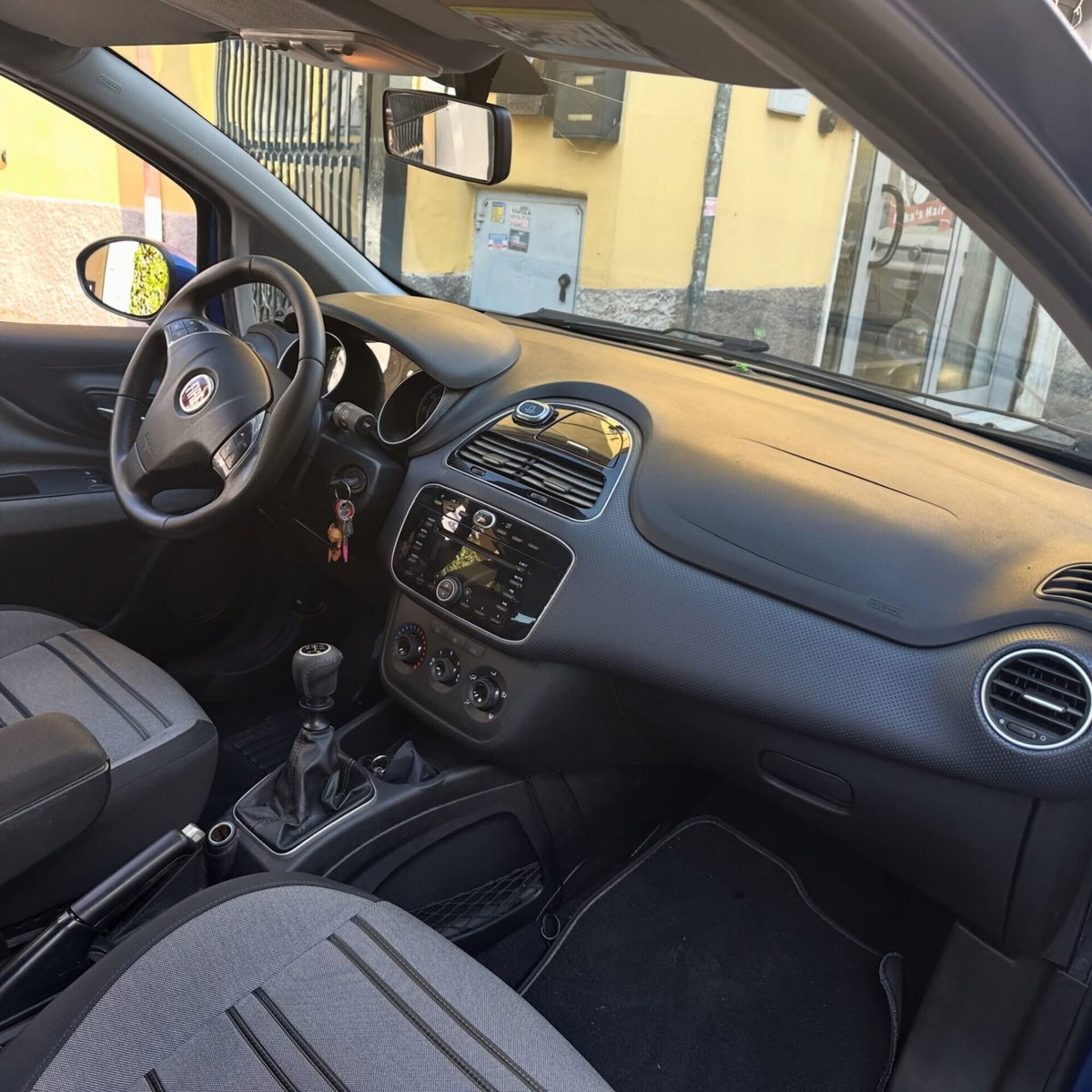 Fiat Punto Evo 1.4 3 porte Dynamic GPL (3)