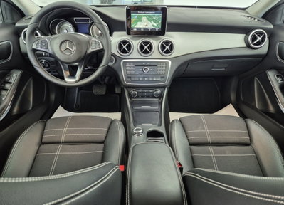 Mercedes-Benz GLA SUV 180 d Automatic Sport (16)