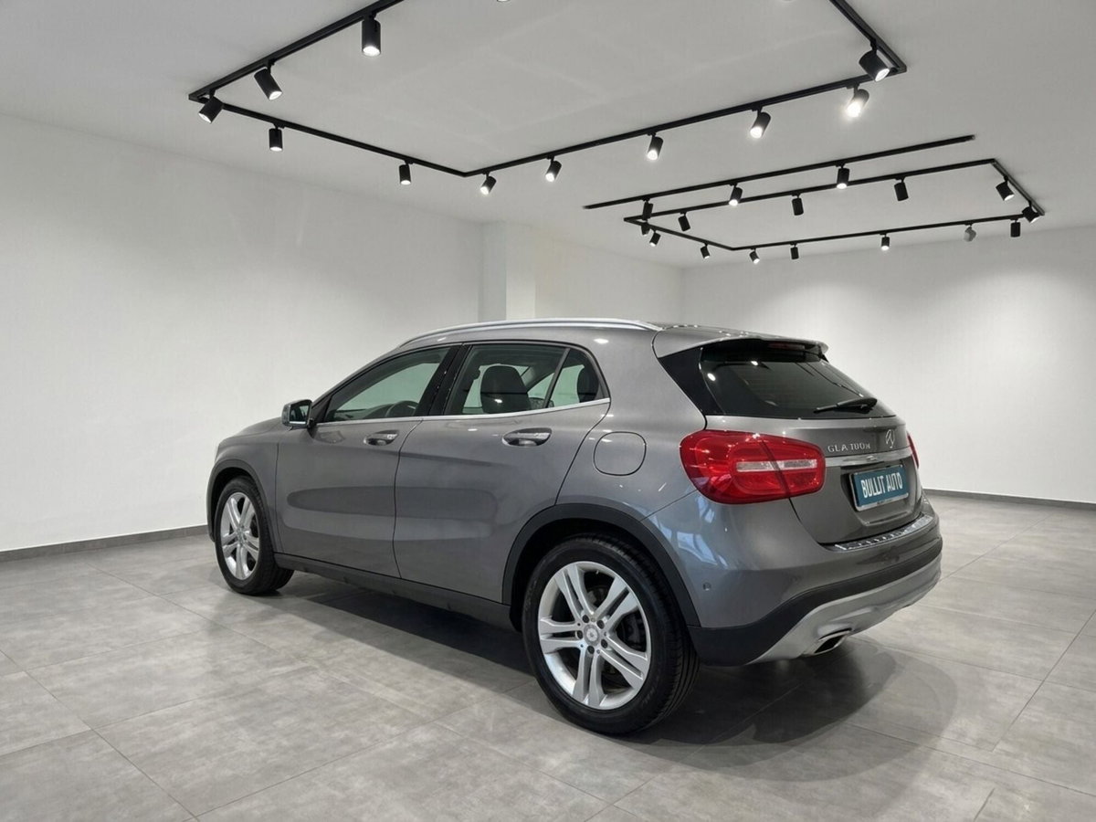Mercedes-Benz GLA SUV 180 d Automatic Sport (7)