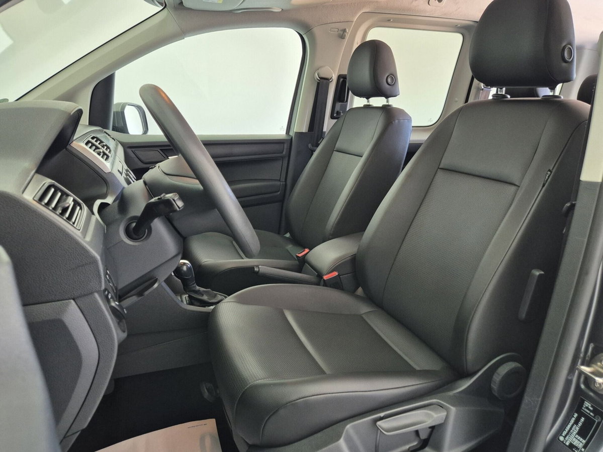 Volkswagen Caddy 1.4 TGI DSG Trendline (10)