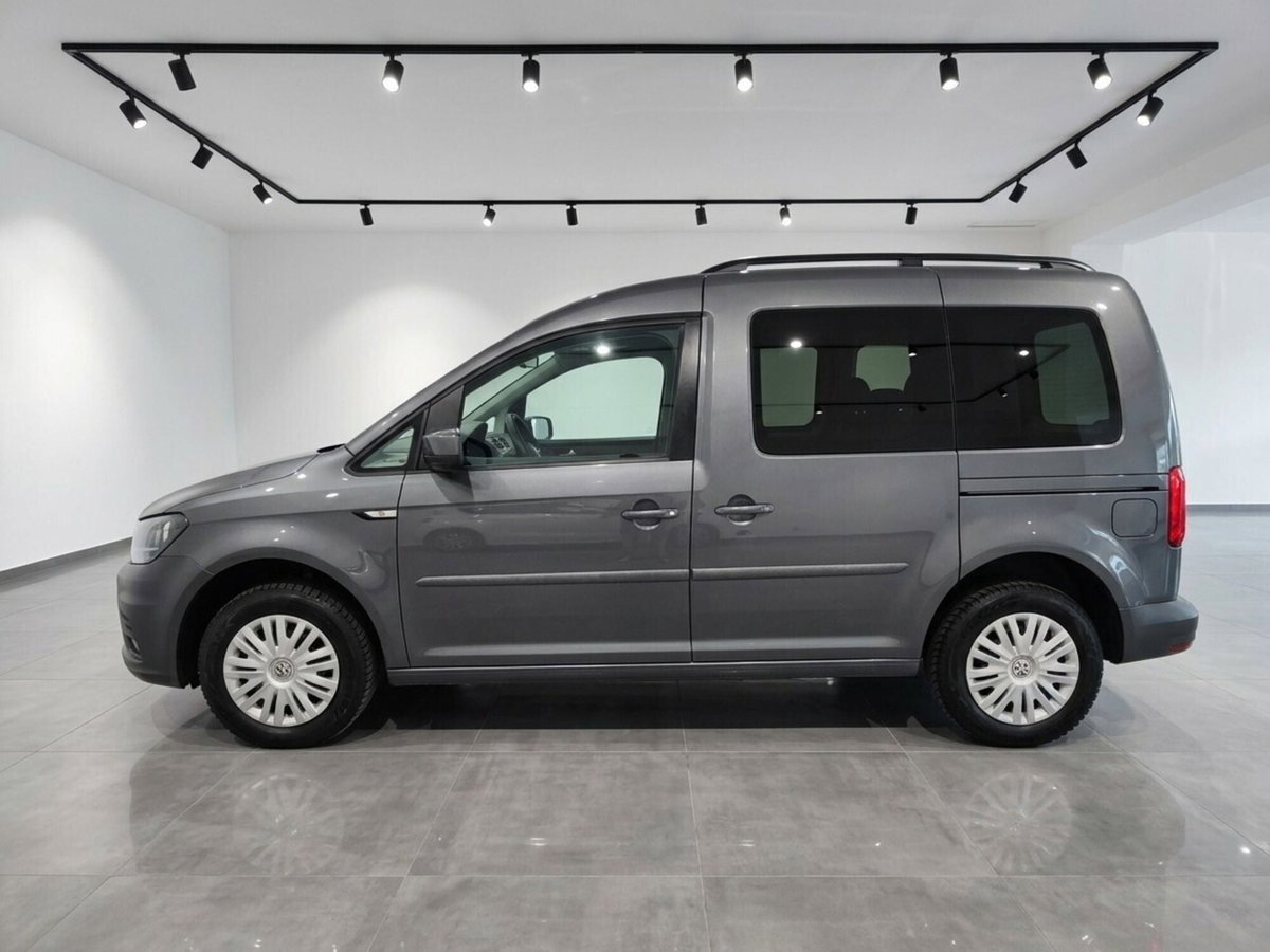 Volkswagen Caddy 1.4 TGI DSG Trendline (8)
