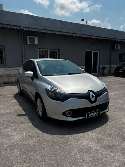 Renault Clio 1.5 dCi 8V 75CV Start&Stop 5 porte Wave usata