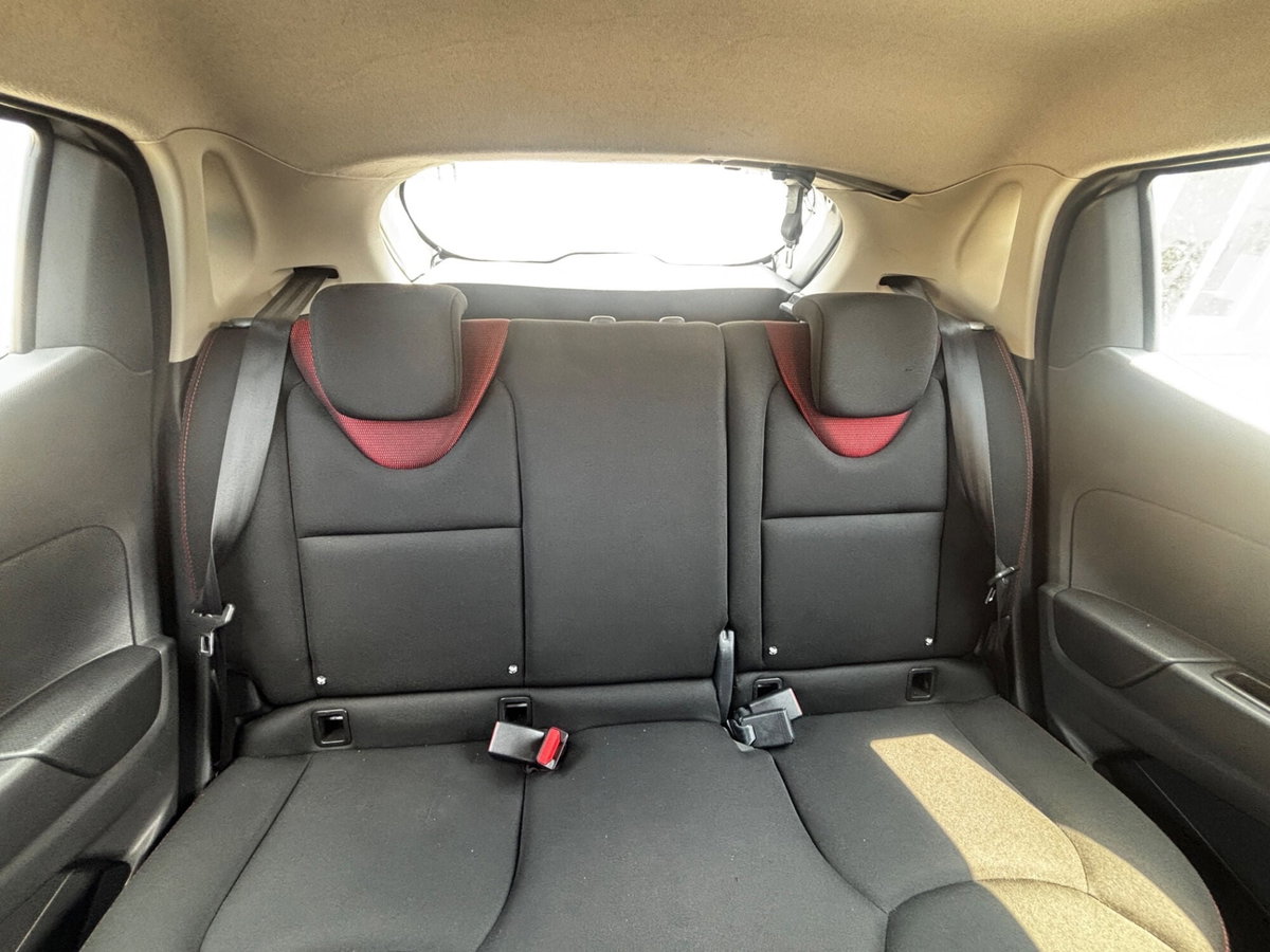 Renault Clio 1.5 dCi 8V 75CV Start&Stop 5 porte Wave (5)