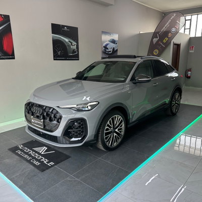 Audi Q5 Sportback 40 2.0 tdi mhev 12V Identity Black quattro s-tronic nuova
