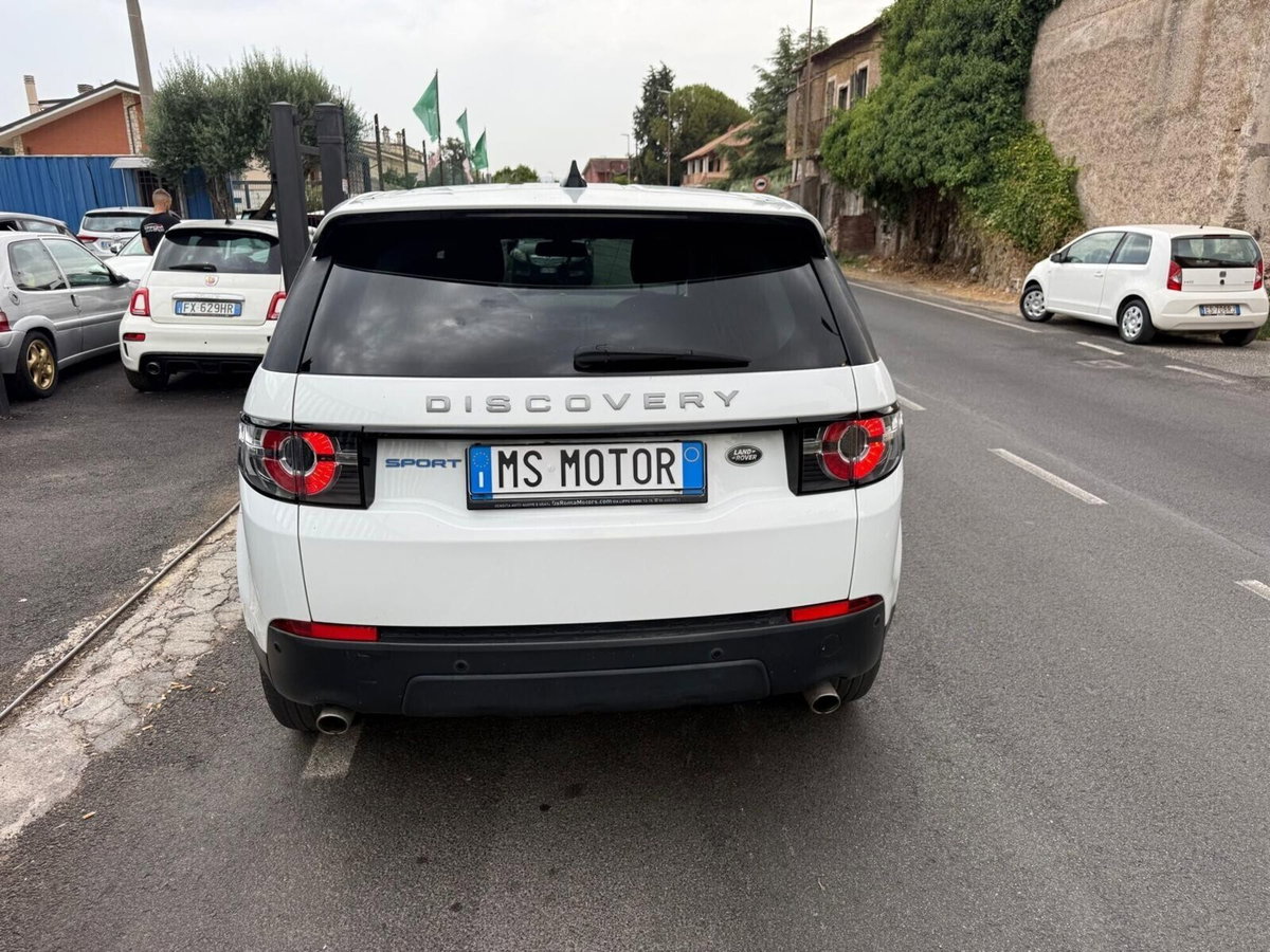 Land Rover Discovery Sport 2.0 TD4 150 CV HSE Luxury (11)