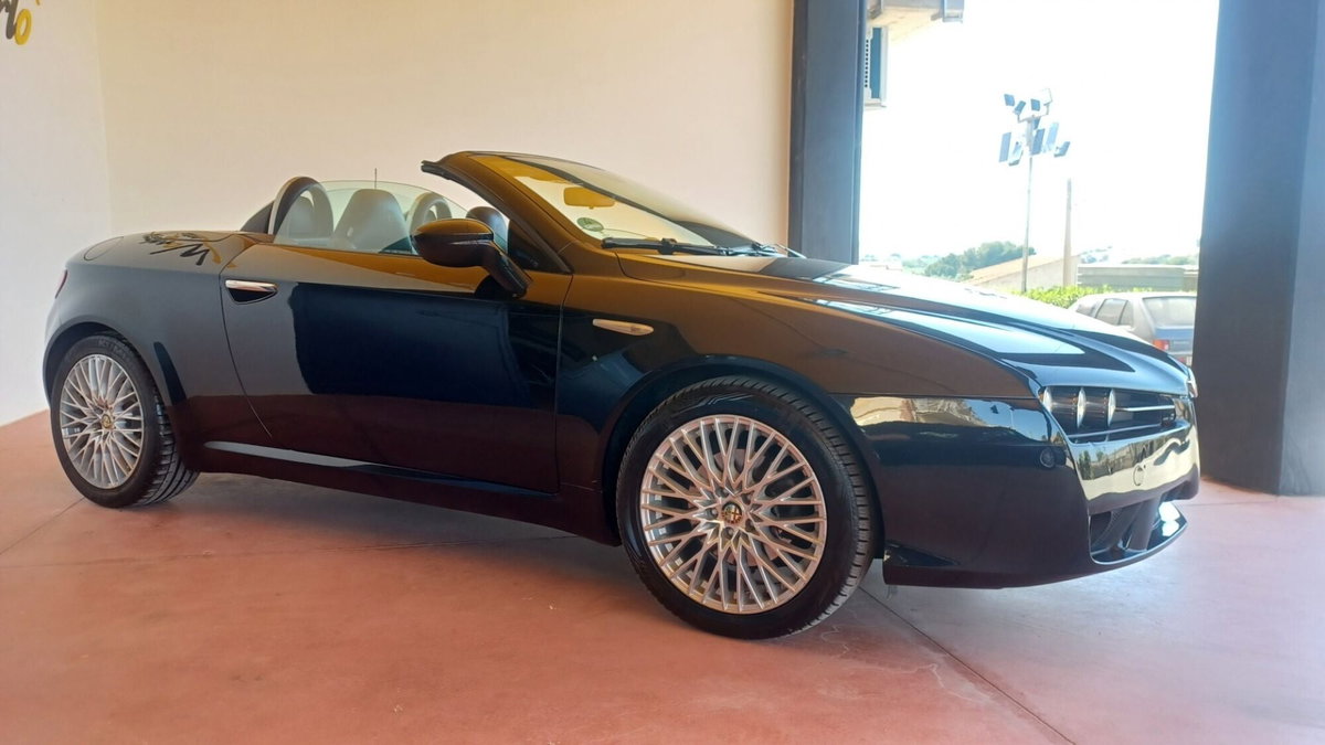 Alfa Romeo Spider 2.4 JTDm Exclusive (3)