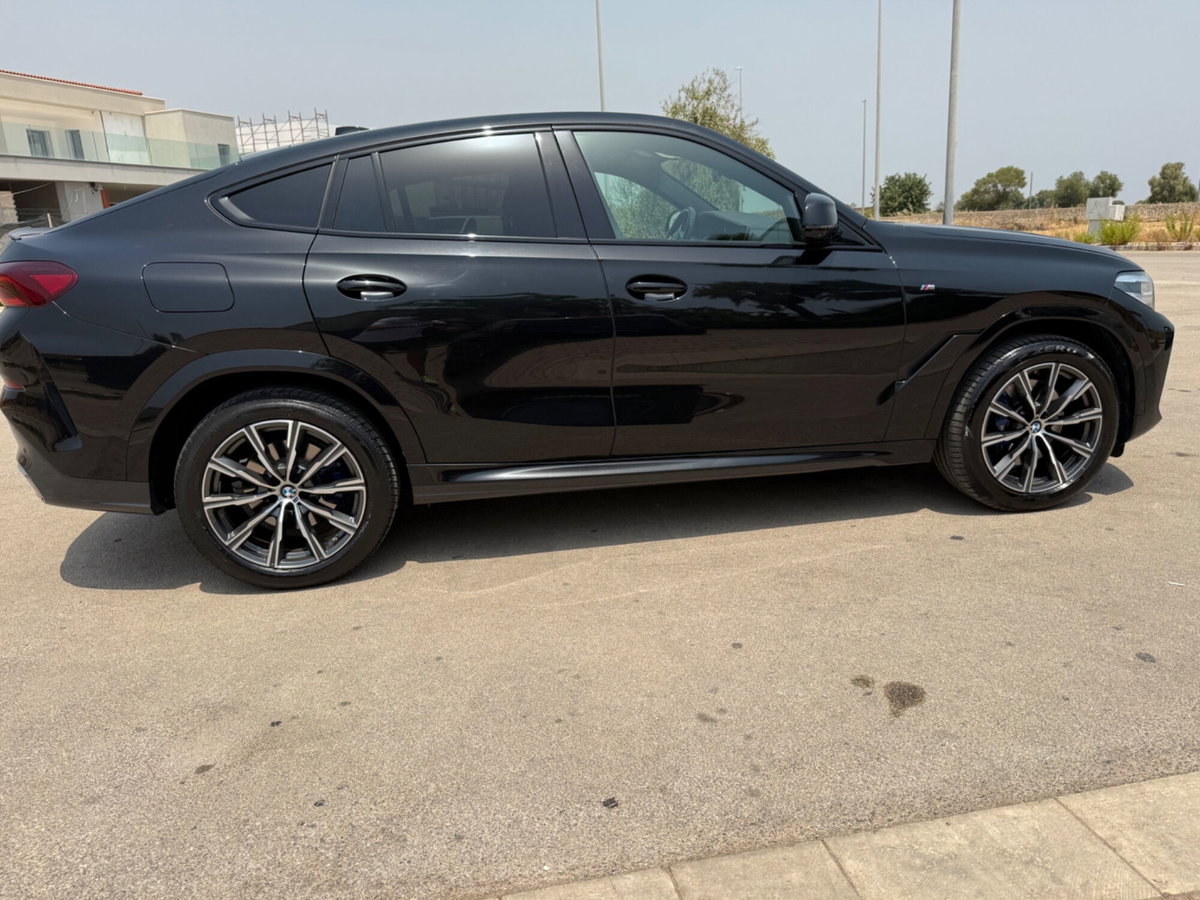 BMW X6 xDrive30d 48V Msport (2)