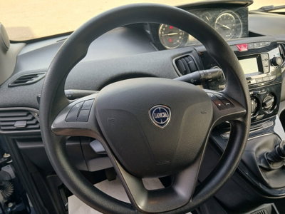 Lancia Ypsilon 1.0 FireFly 5 porte S&S Hybrid Ecochic Silver (12)