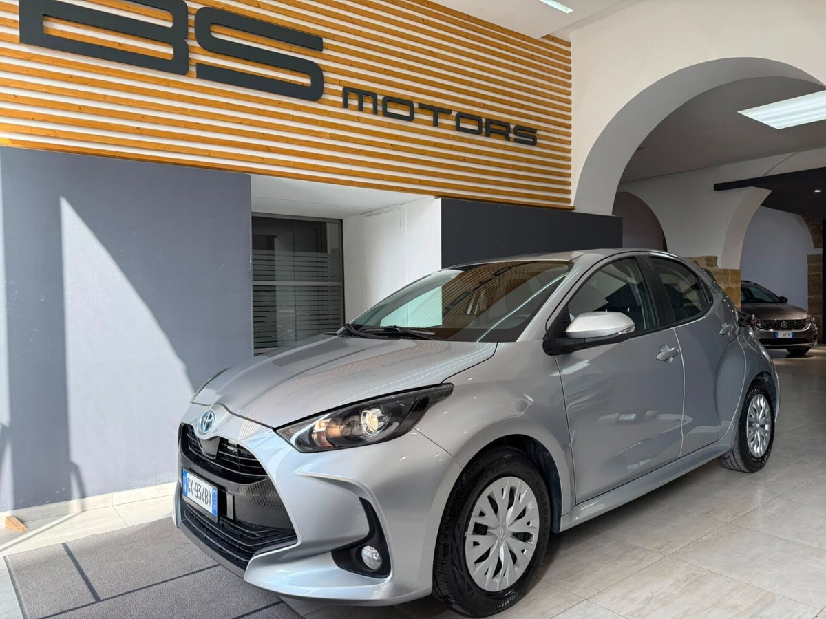 Toyota Yaris 1.5 Hybrid 5 porte Lounge