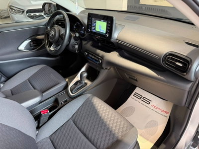 Toyota Yaris 1.5 Hybrid 5 porte Lounge (19)