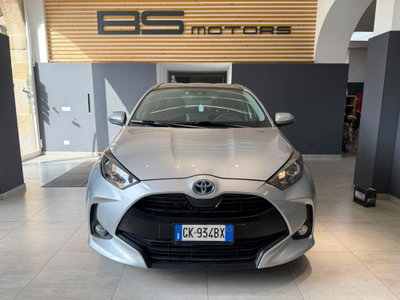 Toyota Yaris 1.5 Hybrid 5 porte Lounge (3)