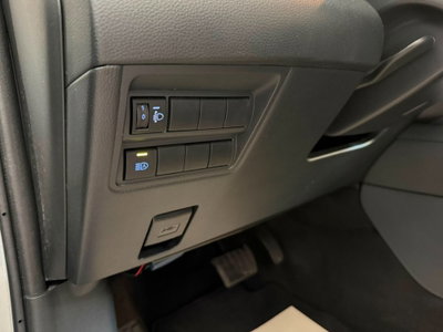 Toyota Yaris 1.5 Hybrid 5 porte Lounge (9)