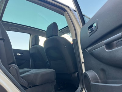 Nissan Qashqai 2.0 dCi DPF Tekna (10)