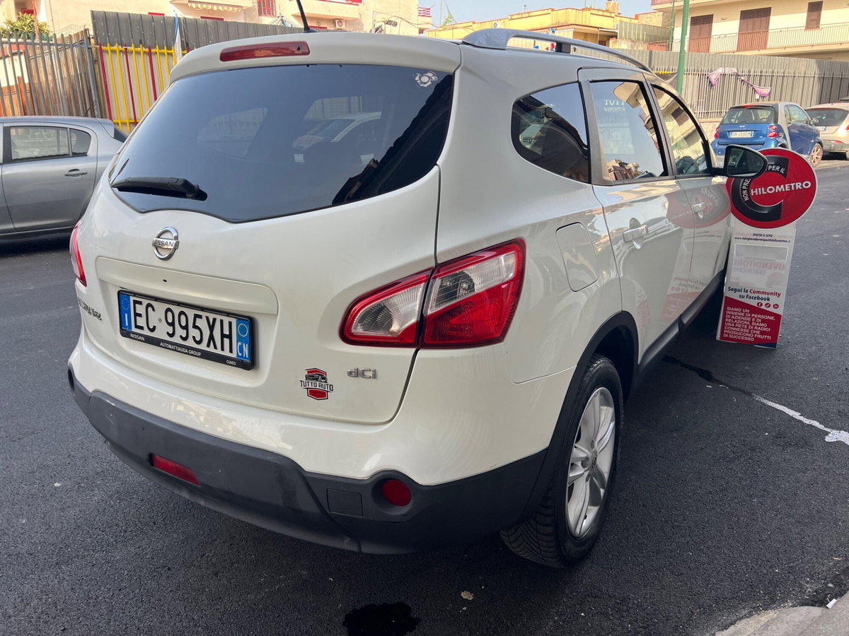 Nissan Qashqai 2.0 dCi DPF Tekna (4)