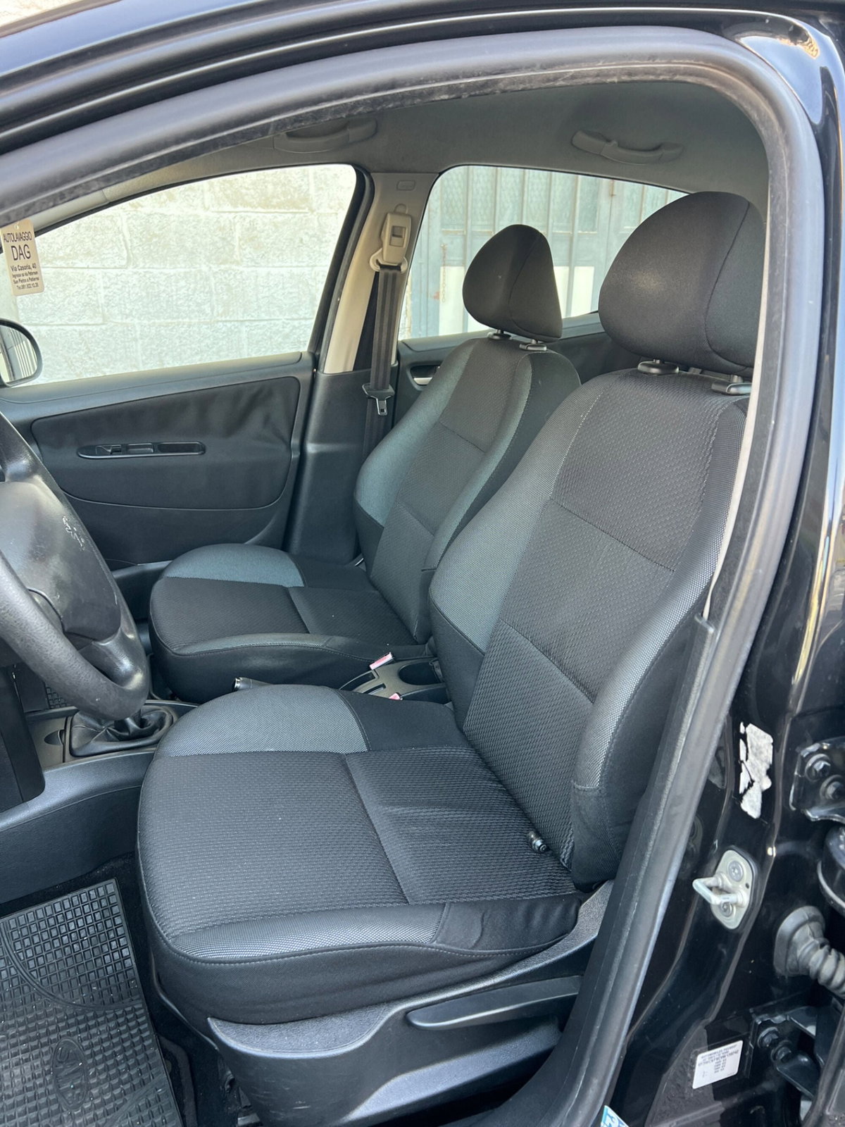 Peugeot 207 8V 75CV 5p. Access ECO GPL (8)