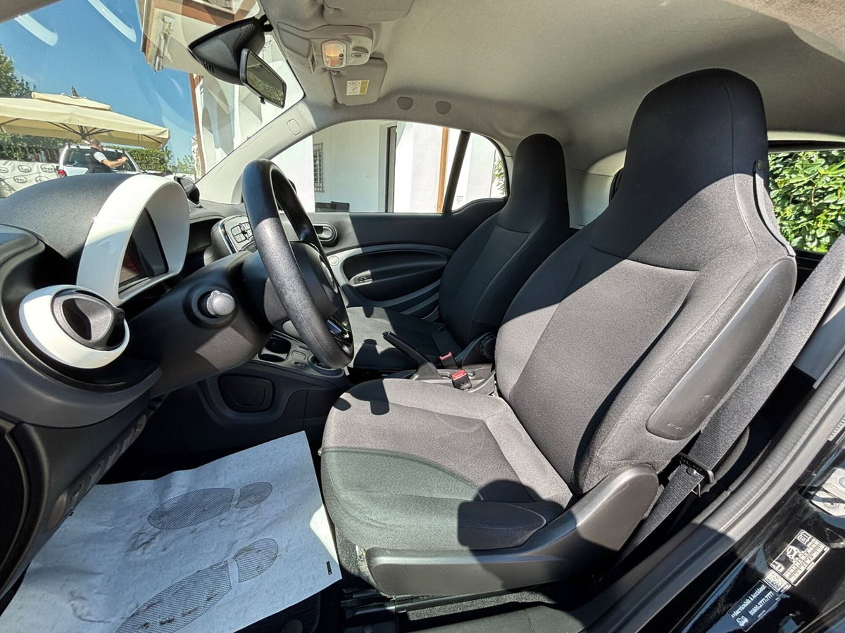 smart Fortwo 70 1.0 twinamic Youngster (9)