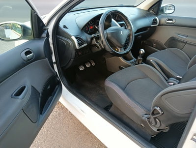 Peugeot 206 HDi 70CV FAP 3p. Trendy (6)