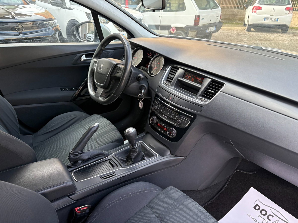Peugeot 508 SW 2.0 HDi 140CV Access (7)