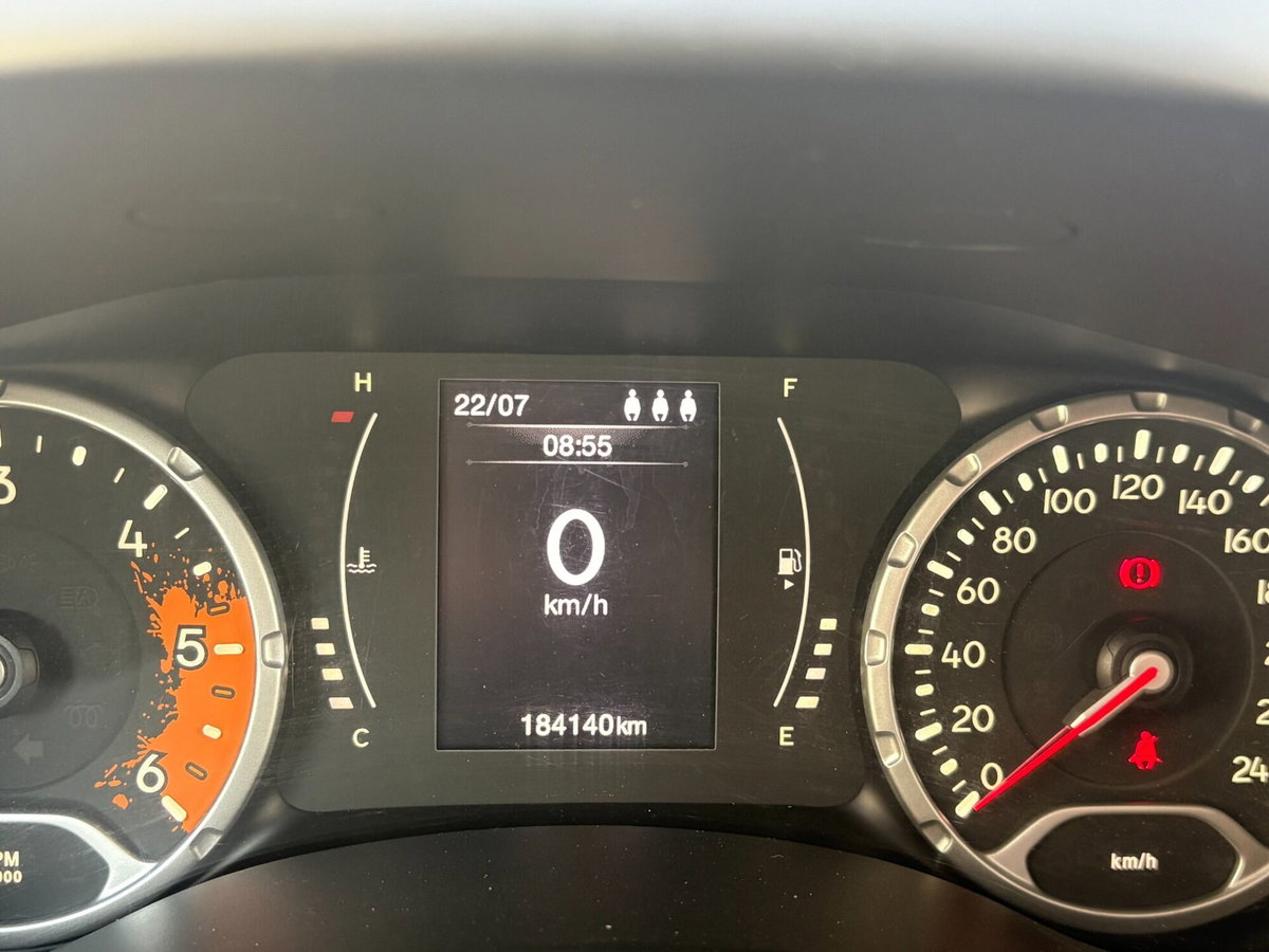 Jeep Renegade 1.6 Mjt 120 CV Longitude (13)