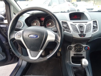 Ford Fiesta 1.2 60CV 5 porte Titanium (10)