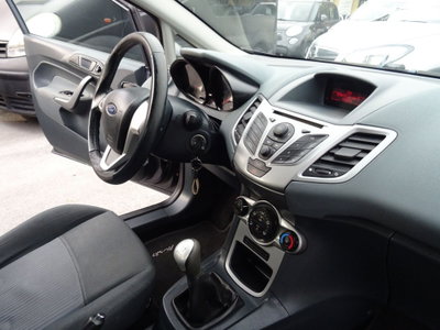 Ford Fiesta 1.2 60CV 5 porte Titanium (13)