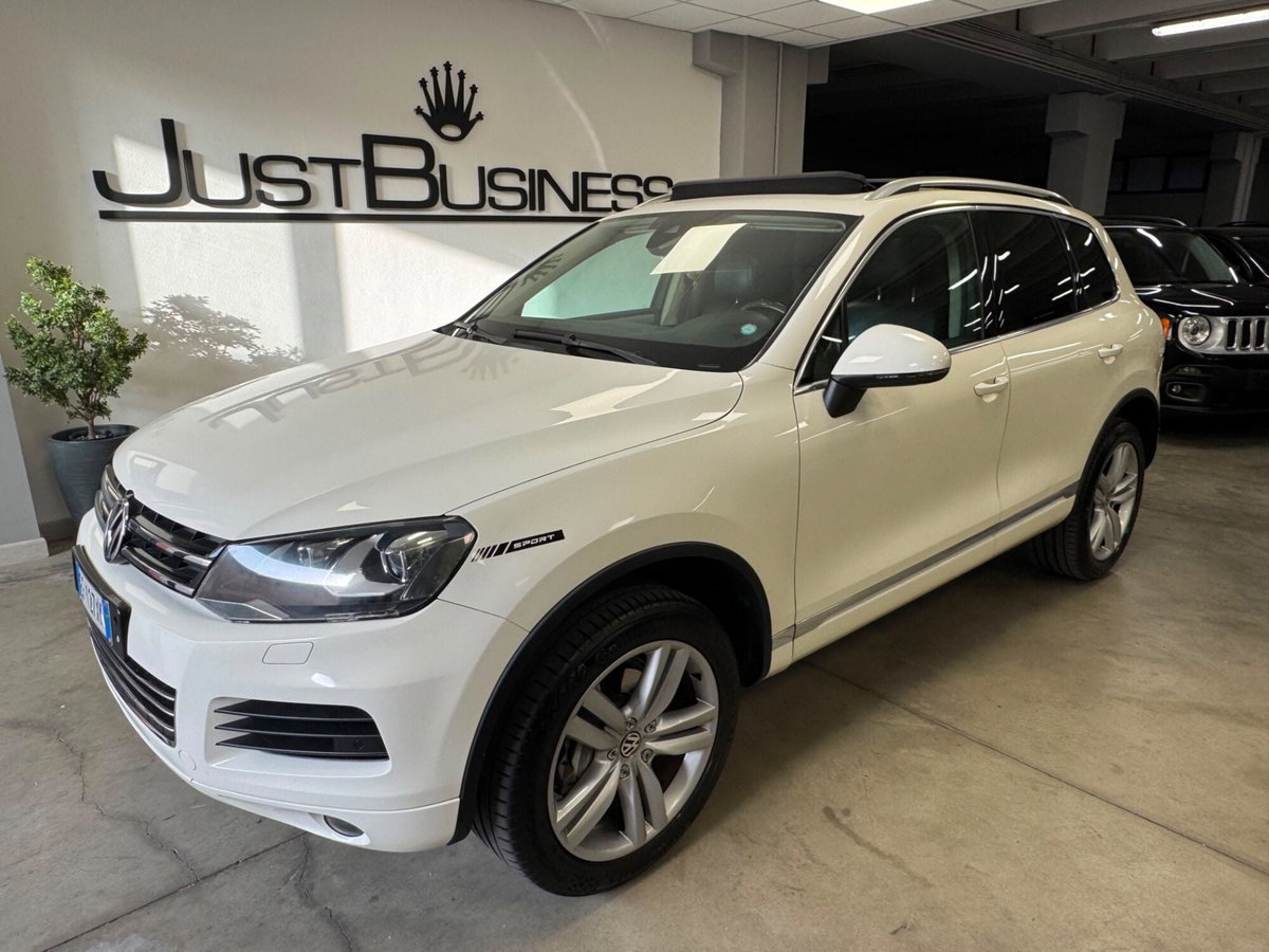 Volkswagen Touareg 3.0 TDI 245 CV tiptronic BlueMotion Techn. Executive (3)
