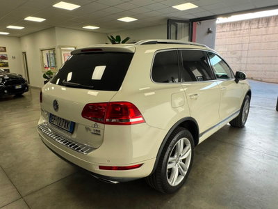 Volkswagen Touareg 3.0 TDI 245 CV tiptronic BlueMotion Techn. Executive (4)
