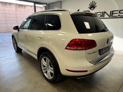 Volkswagen Touareg 3.0 TDI 245 CV tiptronic BlueMotion Techn. Executive (6)