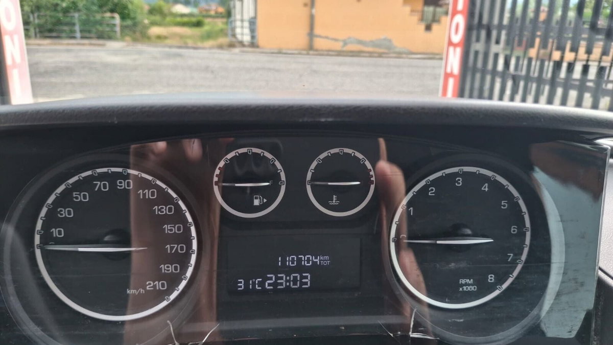Lancia Ypsilon 1.2 69 CV 5 porte Gold (3)