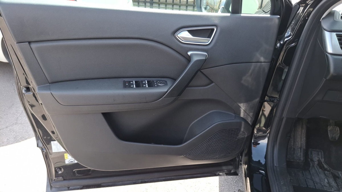 Renault Captur Blue dCi 115 CV EDC Intens (11)