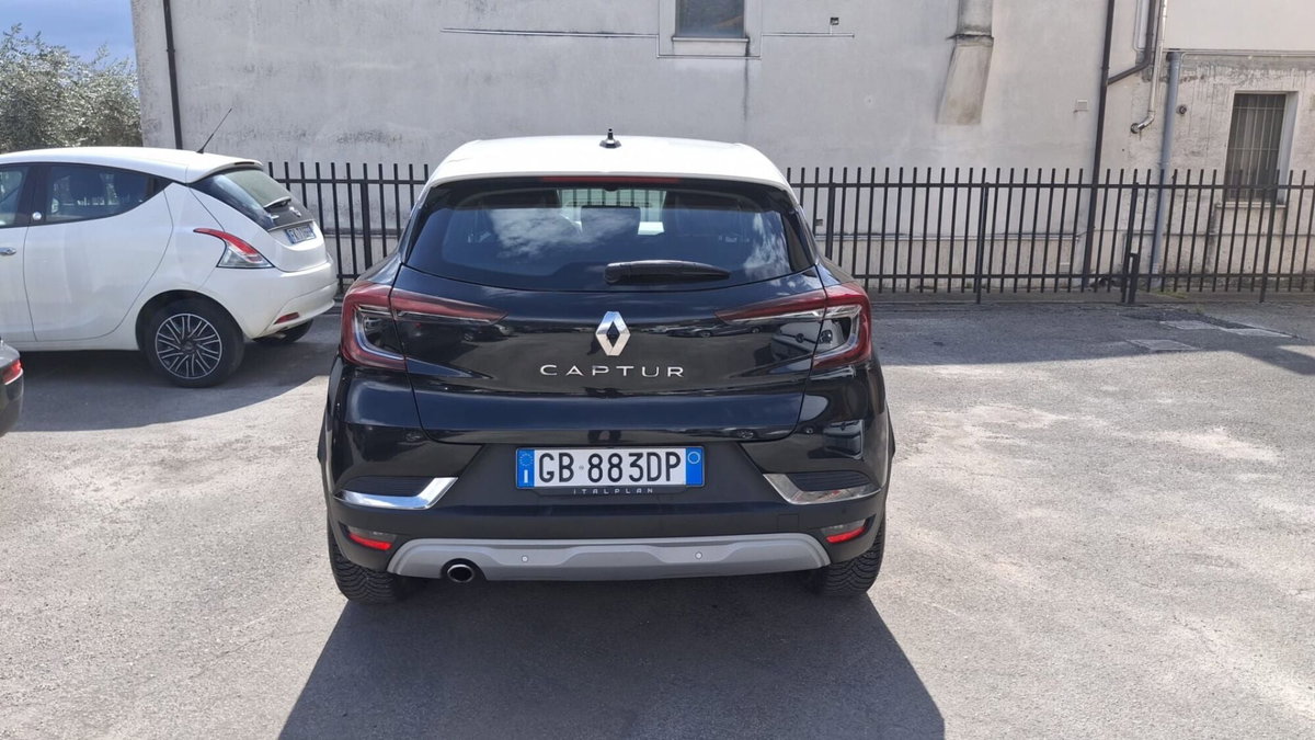 Renault Captur Blue dCi 115 CV EDC Intens (5)