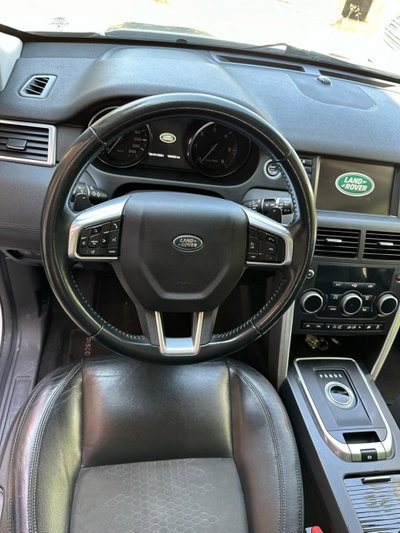 Land Rover Discovery Sport 2.0 TD4 150 CV Pure (9)