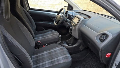 Peugeot 108 72 5 porte Active (10)