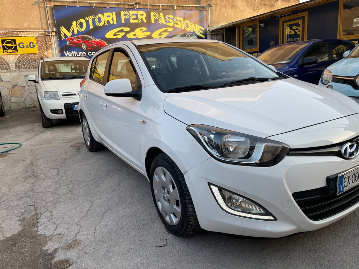 Hyundai i20 1.2 5p. Classic (2)