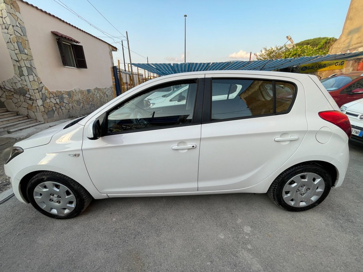 Hyundai i20 1.2 5p. Classic (7)