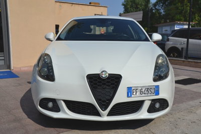 Alfa Romeo Giulietta 1.6 JTDm-2 Distinctive (14)