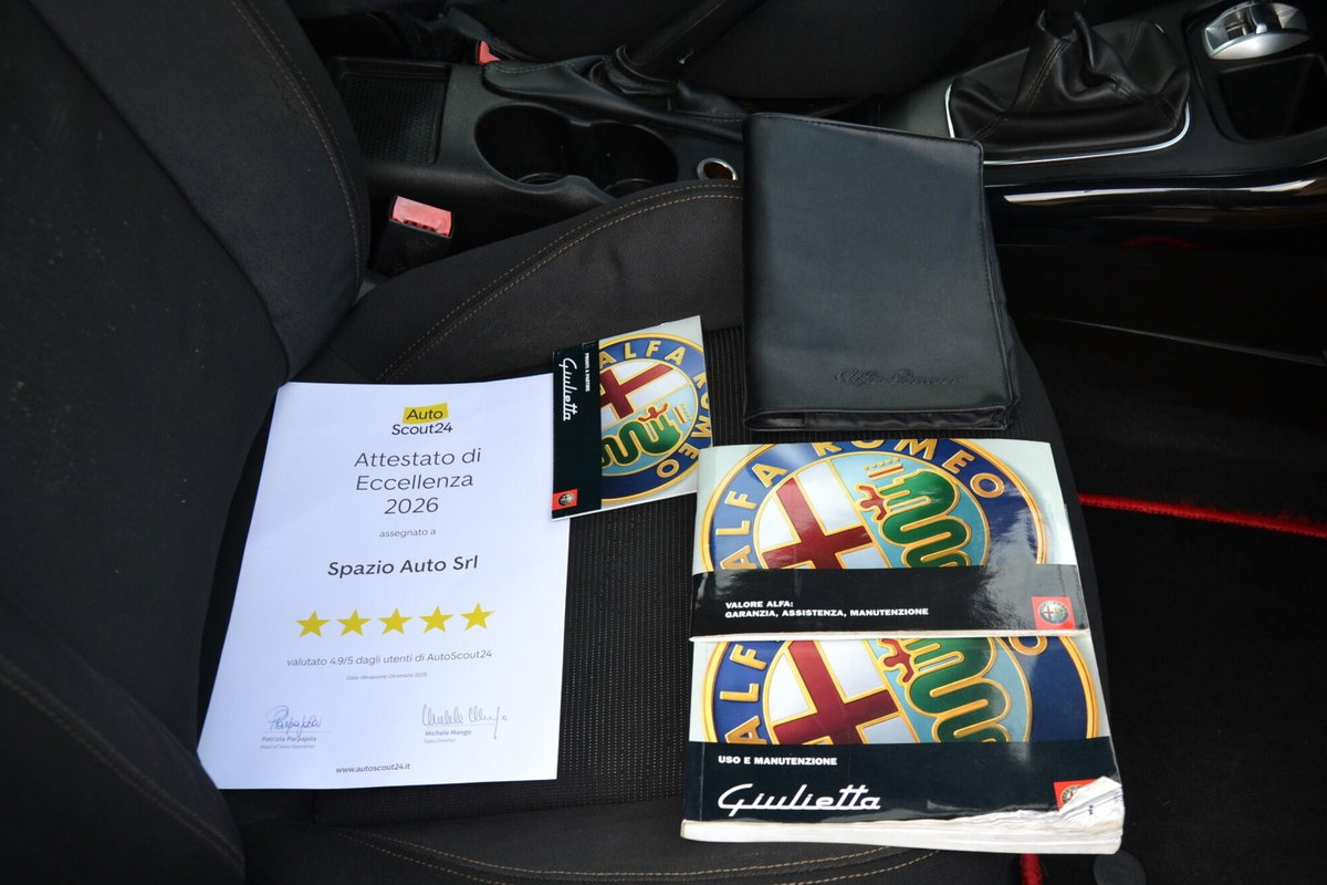 Alfa Romeo Giulietta 1.6 JTDm-2 Distinctive (16)