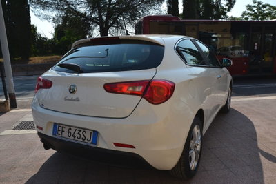 Alfa Romeo Giulietta 1.6 JTDm-2 Distinctive (5)