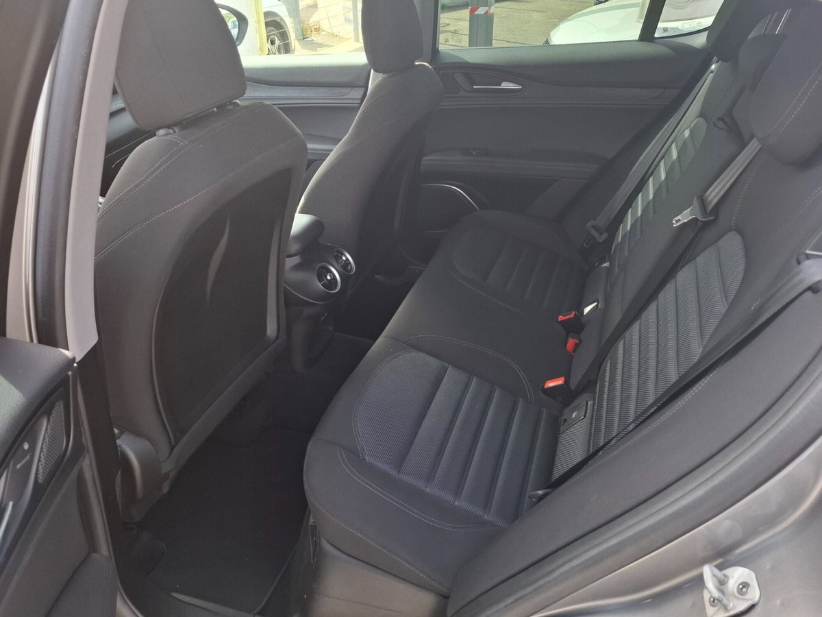 Alfa Romeo Stelvio Stelvio 2.2 Turbodiesel 160 CV AT8 RWD Super Business (7)