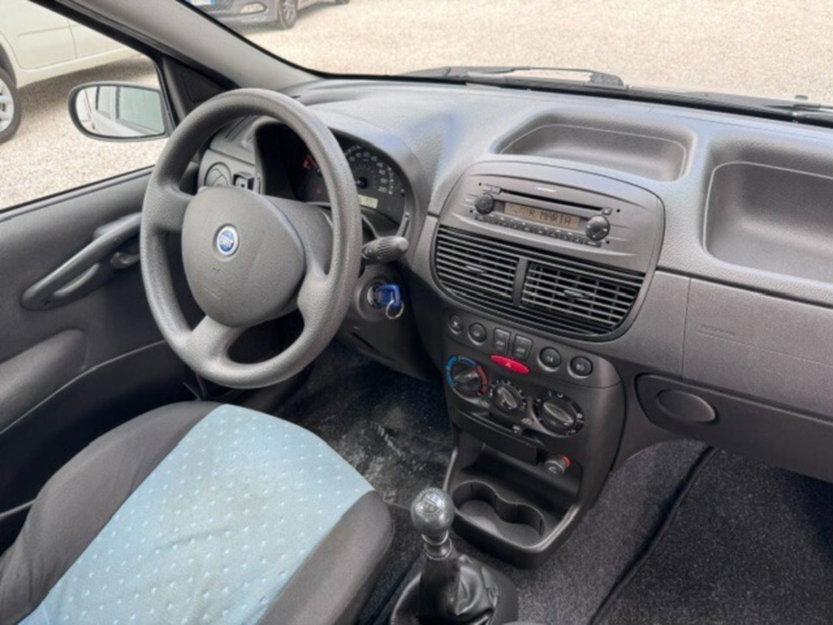 Fiat Punto 1.2 5 porte Active Natural Power (18)