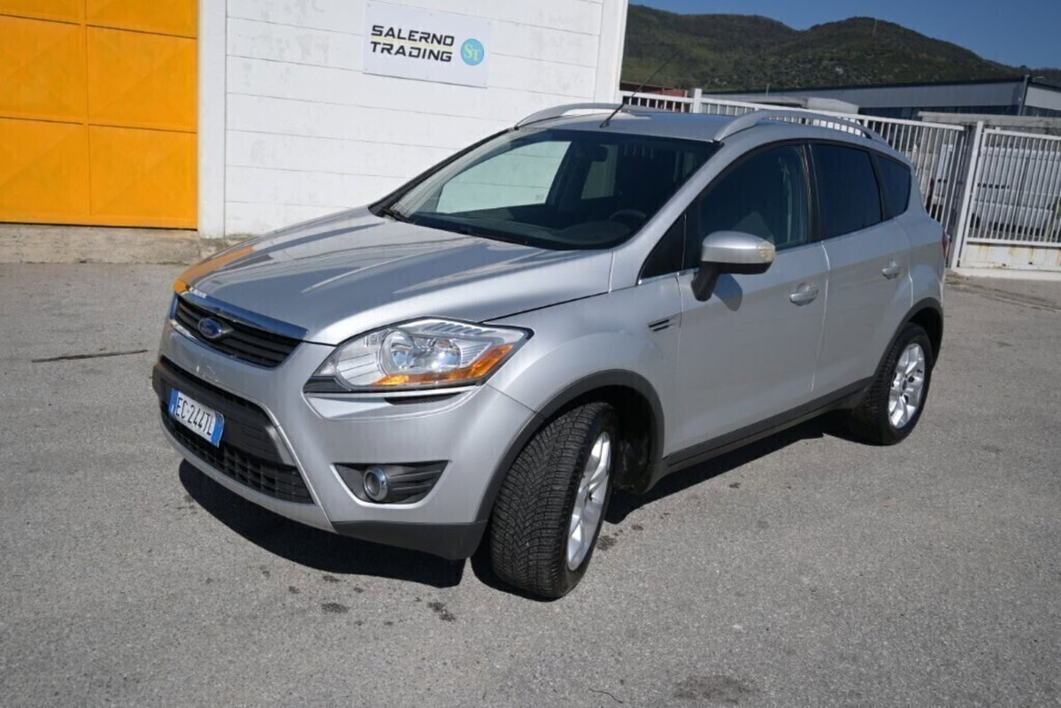 Ford Kuga 2.0 TDCi 136 CV 2WD Titanium DPF (2)