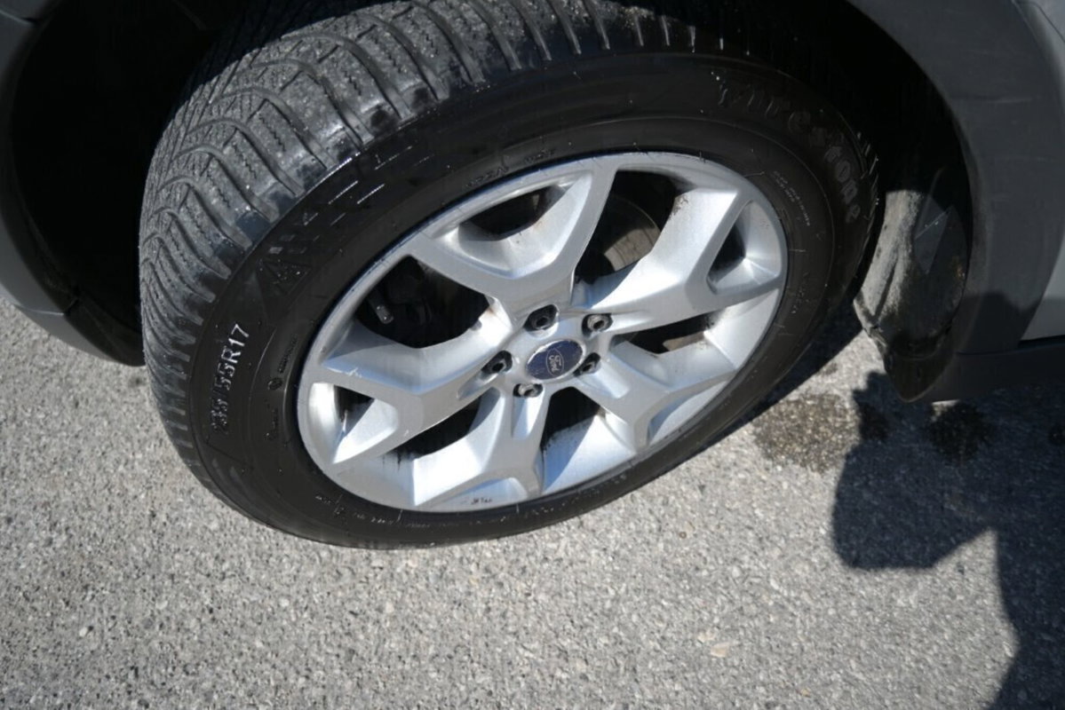 Ford Kuga 2.0 TDCi 136 CV 2WD Titanium DPF (20)