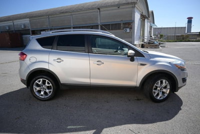 Ford Kuga 2.0 TDCi 136 CV 2WD Titanium DPF (3)