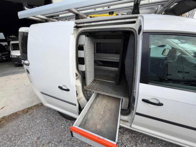 Volkswagen Caddy 2.0 TDI 122 CV Style Maxi (2)