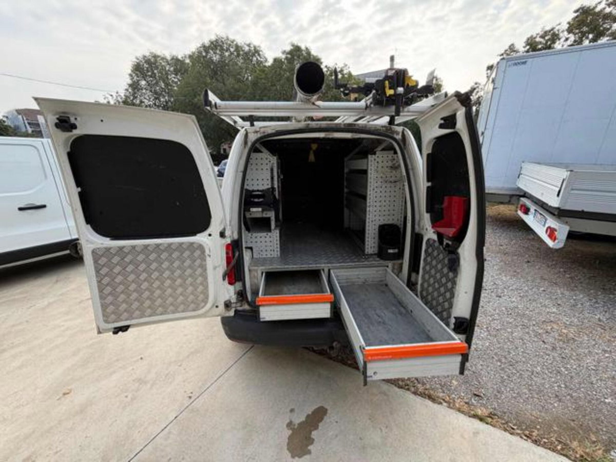 Volkswagen Caddy 2.0 TDI 122 CV Style Maxi (5)