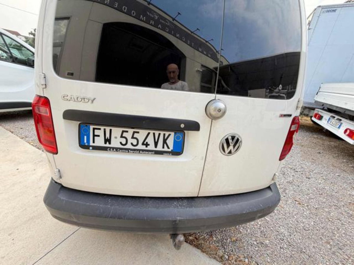 Volkswagen Caddy 2.0 TDI 122 CV Style Maxi (8)