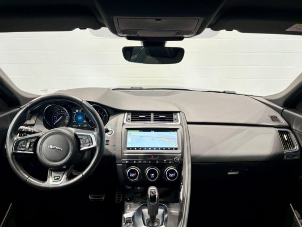 Jaguar E-Pace 2.0 249 CV AWD aut. R-Dynamic HSE (10)