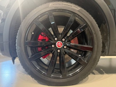 Jaguar E-Pace 2.0 249 CV AWD aut. R-Dynamic HSE (9)