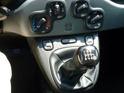Fiat Panda 1.0 FireFly S&S Hybrid City Cross (13)